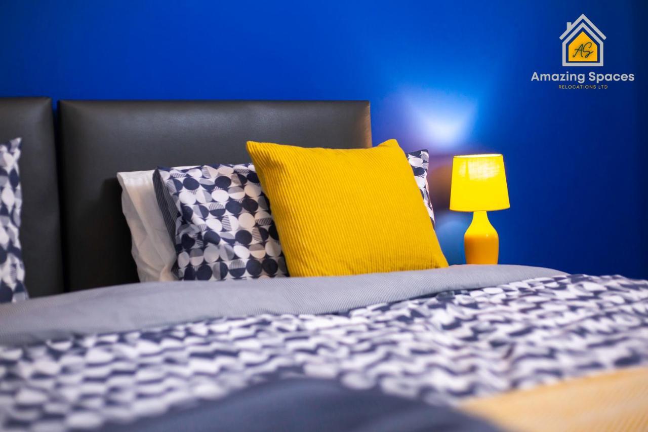 Large Unique 2 Bedroom Duplex Apartment With Private Parking & Free Wifi - Vat Qualifying By Amazing Spaces Relocations Ltd วอร์ริงตัน ภายนอก รูปภาพ