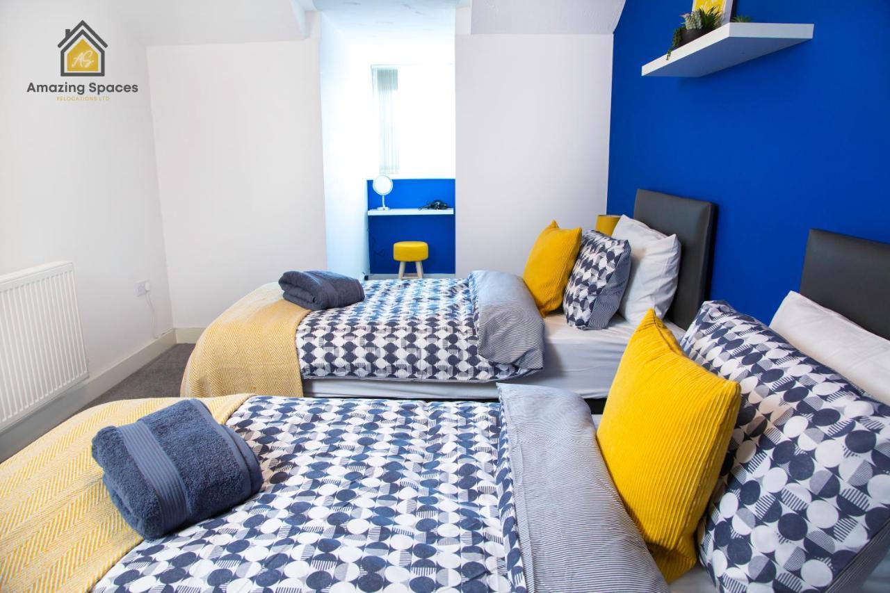 Large Unique 2 Bedroom Duplex Apartment With Private Parking & Free Wifi - Vat Qualifying By Amazing Spaces Relocations Ltd วอร์ริงตัน ภายนอก รูปภาพ