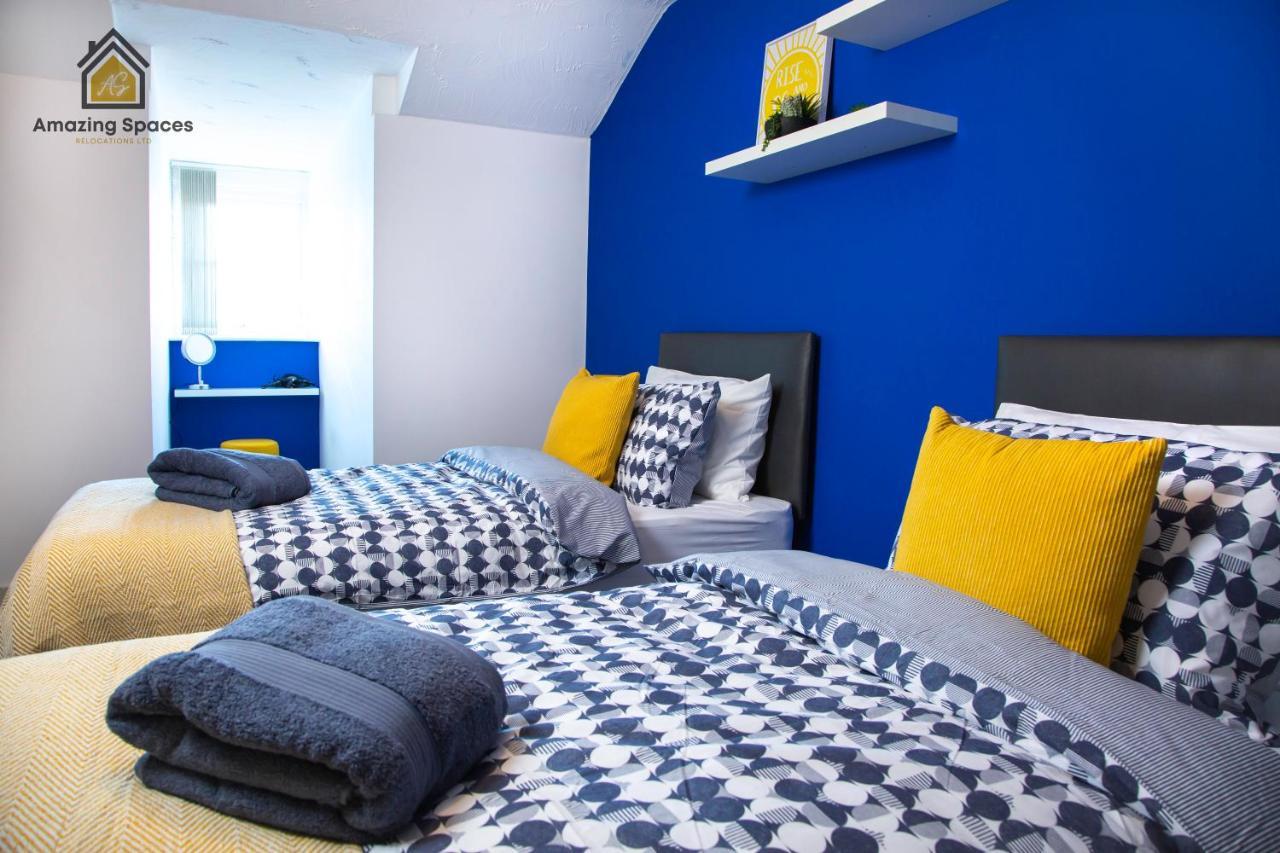 Large Unique 2 Bedroom Duplex Apartment With Private Parking & Free Wifi - Vat Qualifying By Amazing Spaces Relocations Ltd วอร์ริงตัน ภายนอก รูปภาพ