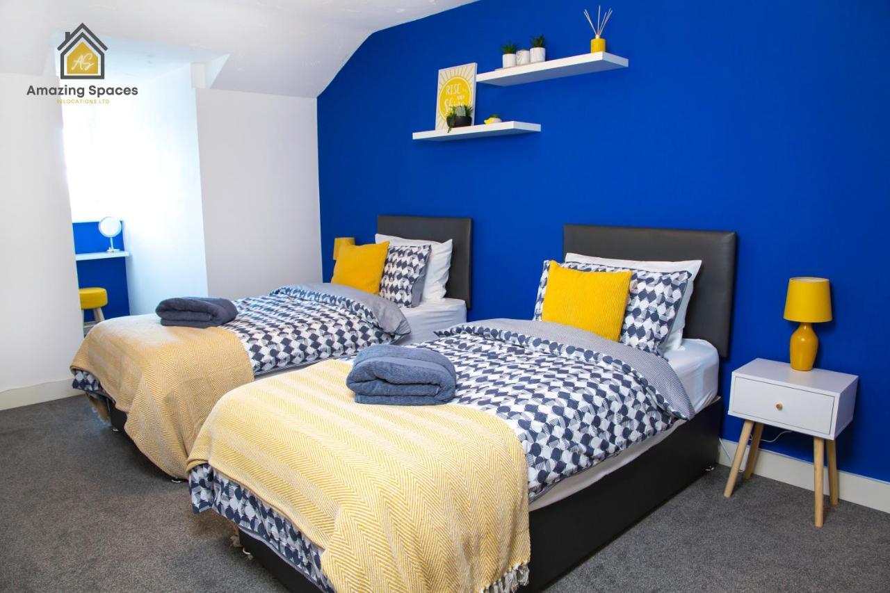 Large Unique 2 Bedroom Duplex Apartment With Private Parking & Free Wifi - Vat Qualifying By Amazing Spaces Relocations Ltd วอร์ริงตัน ภายนอก รูปภาพ