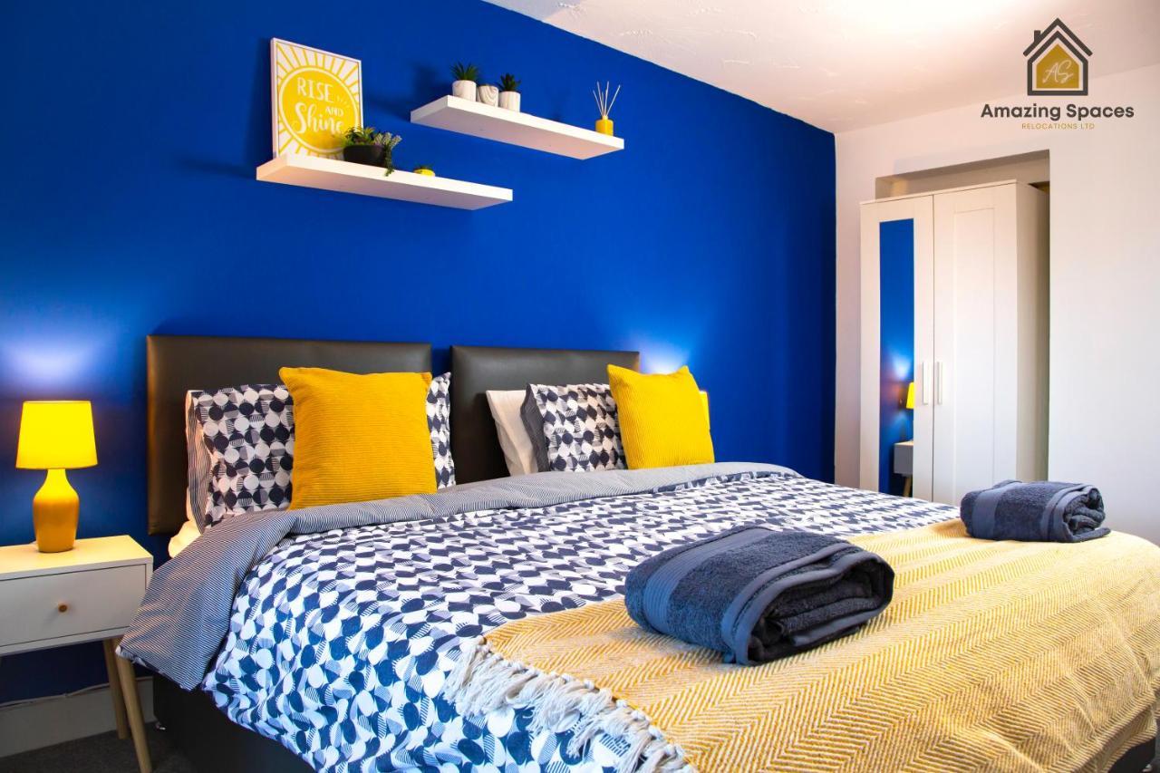 Large Unique 2 Bedroom Duplex Apartment With Private Parking & Free Wifi - Vat Qualifying By Amazing Spaces Relocations Ltd วอร์ริงตัน ภายนอก รูปภาพ